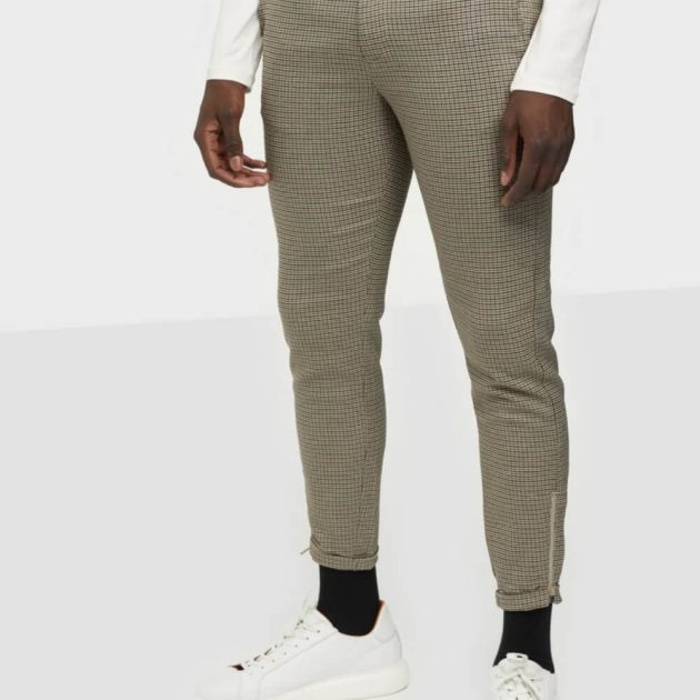 Devon Slim Chino